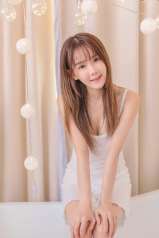 杨西音子一家三口照片